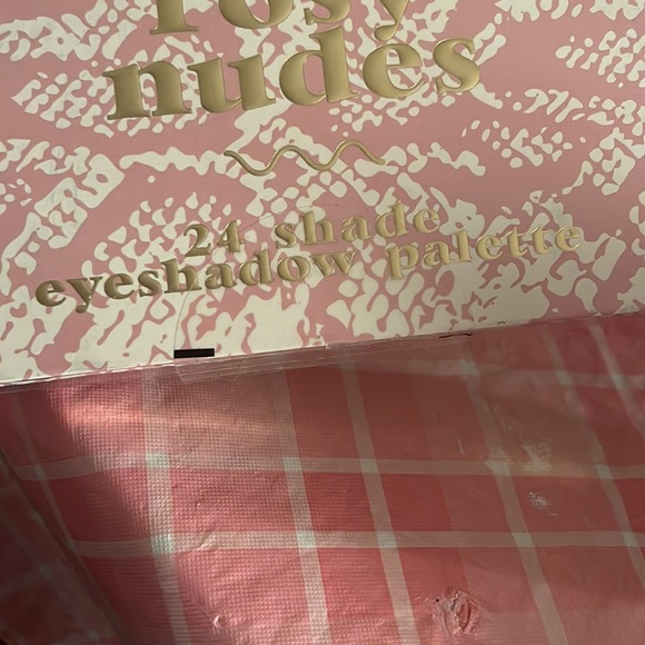 🎈SALE🎈🎀#45.MAKEUP 24-SHADES EYESHADOW PALLETTE🎀 - Picture 5 of 8